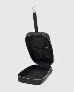 Aaron Leather Washbag