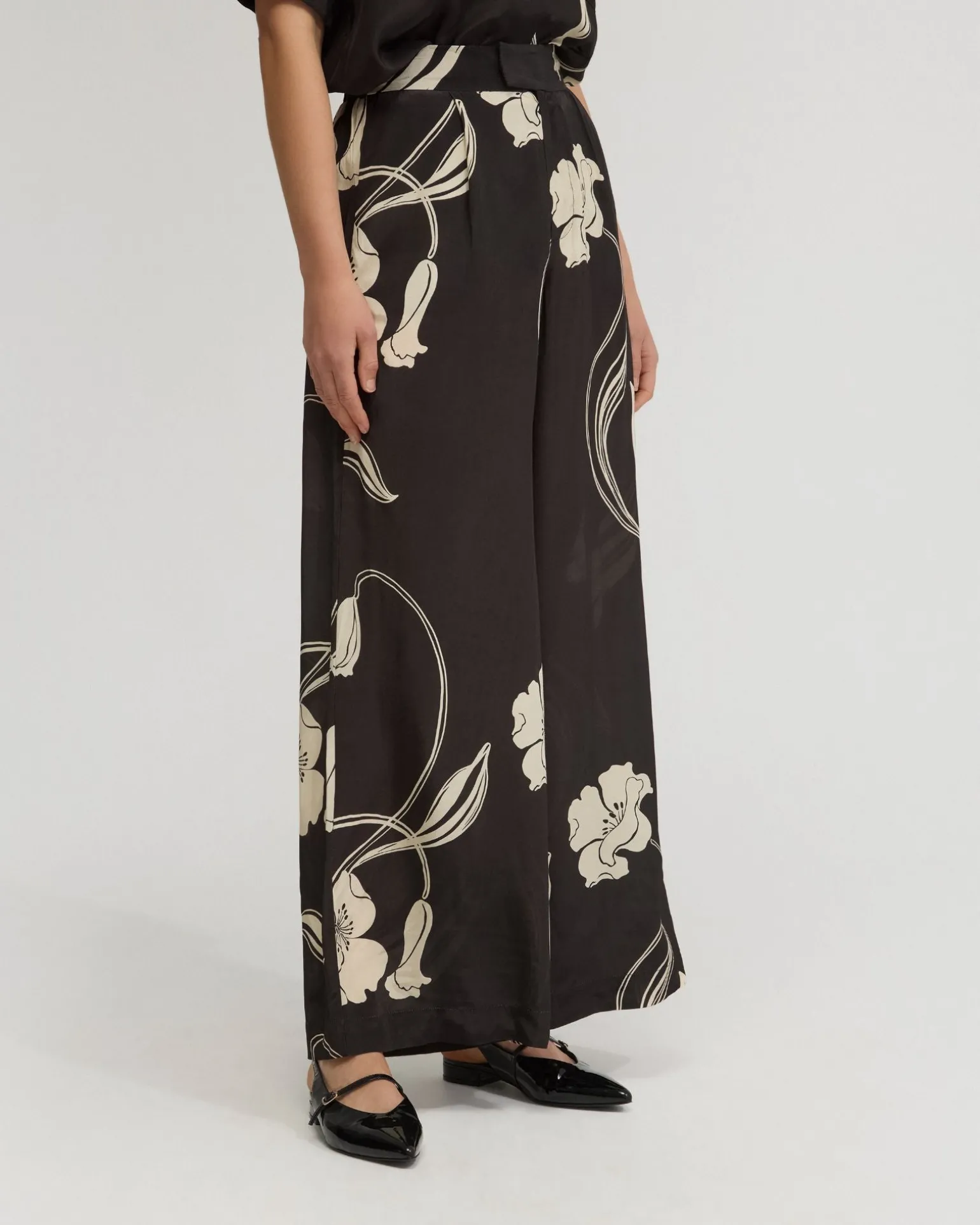 Abigail Printed Pants