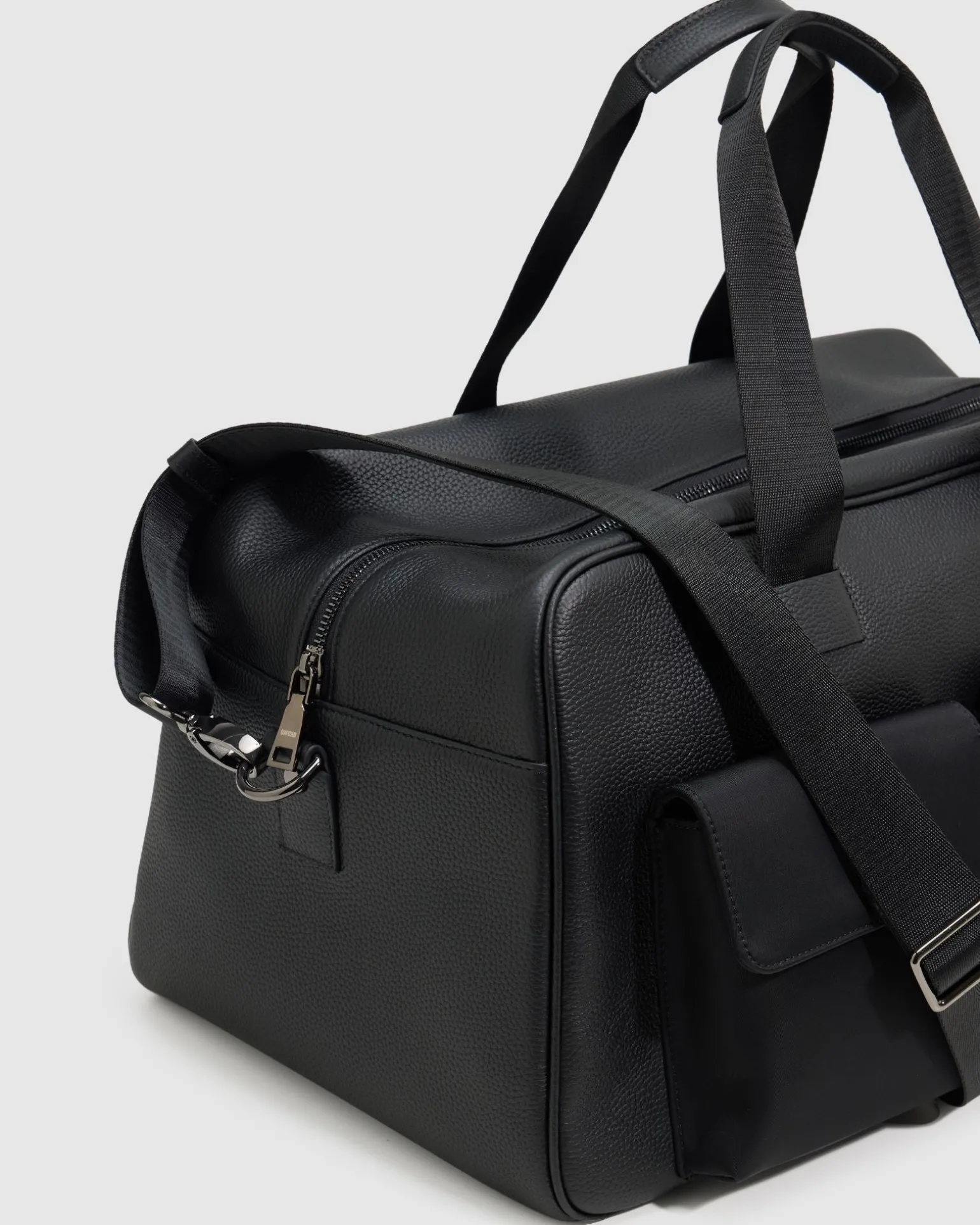 Atlas Mens Overnighter Bag