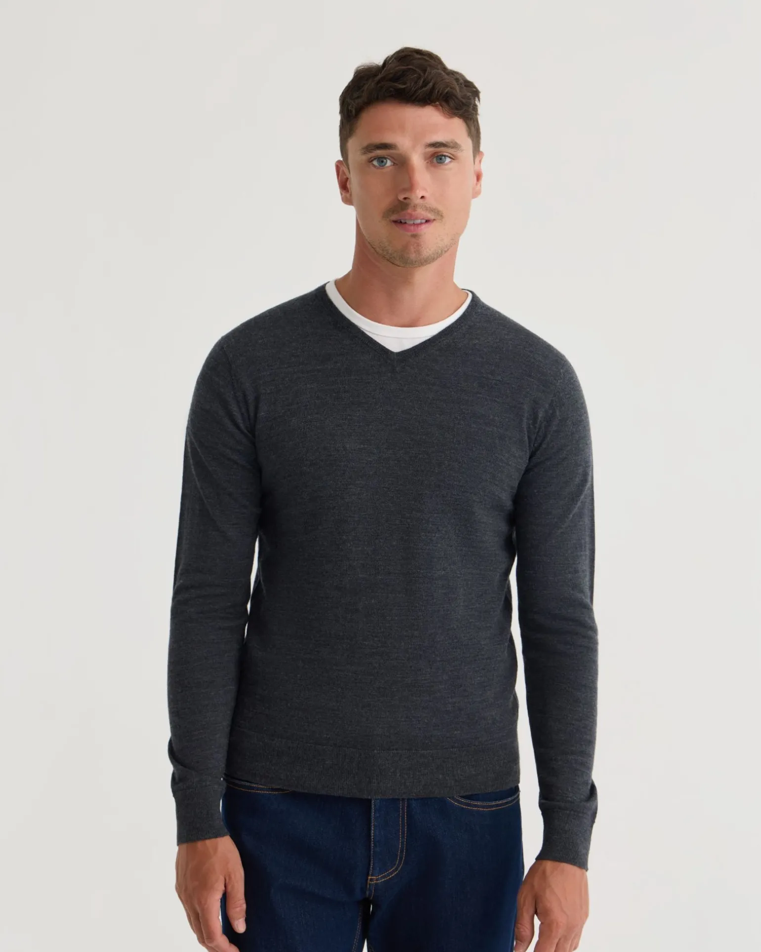 Basic V-Neck Pure Wool Pullover