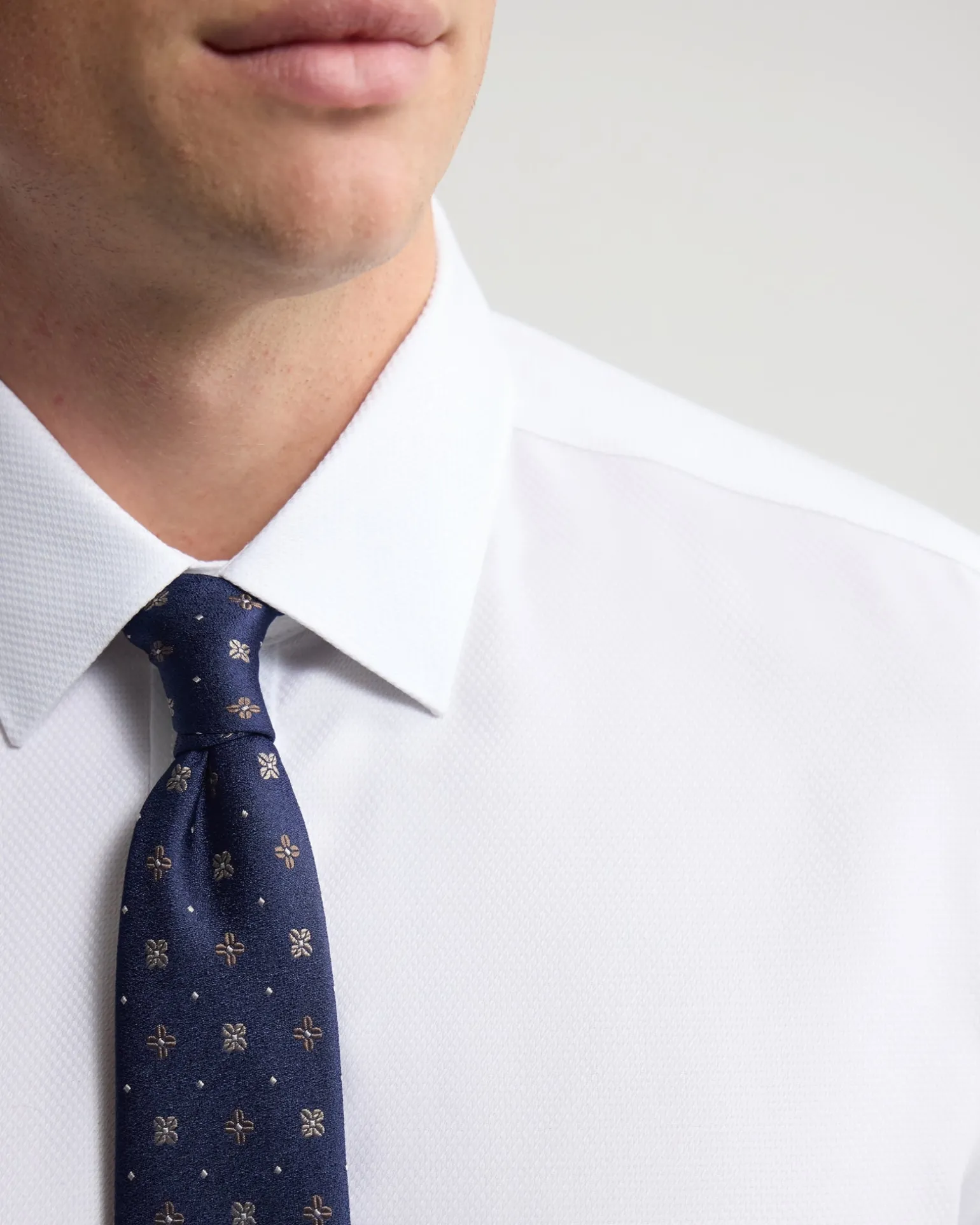 Beckton Wrinkle Resistant D Shirt