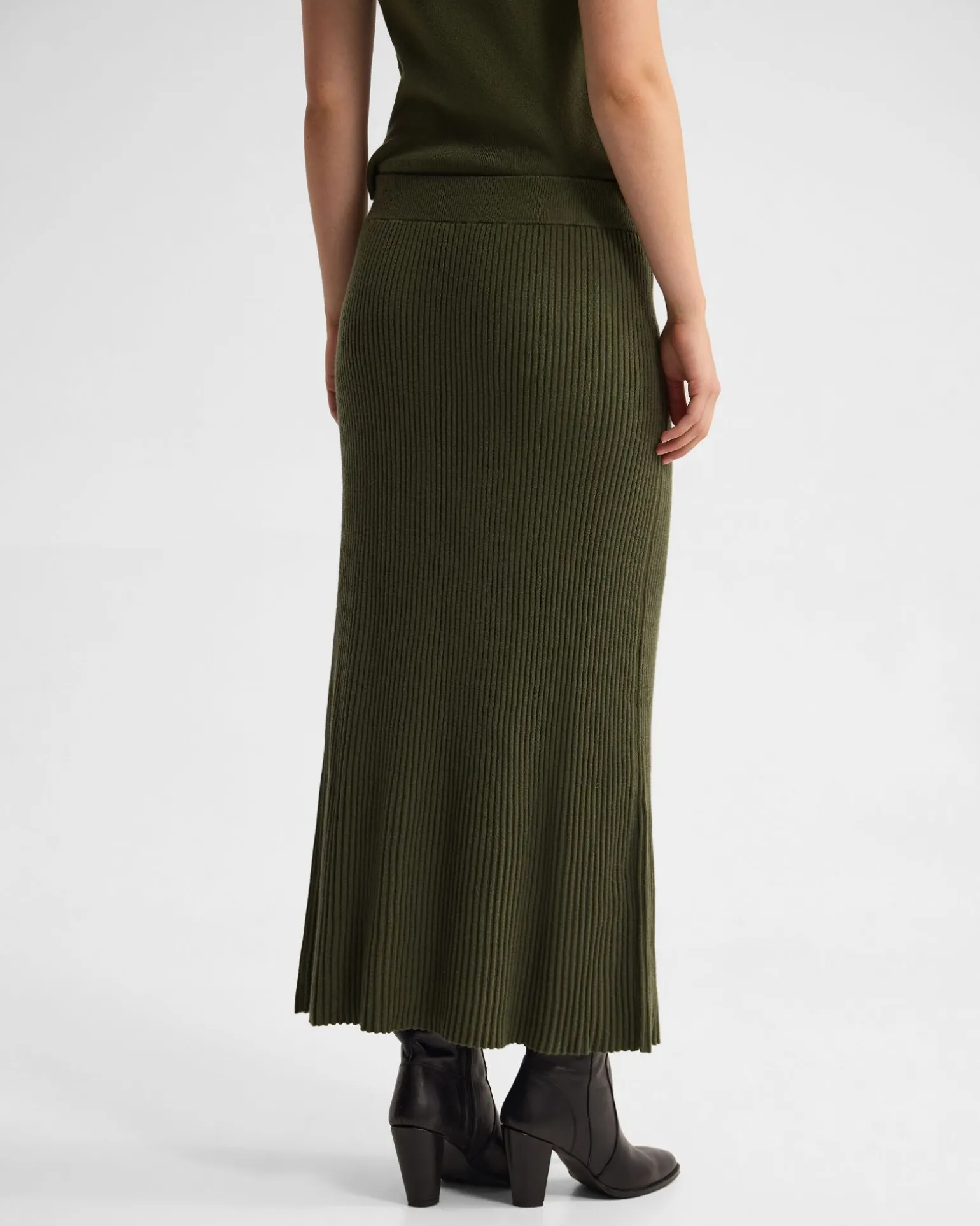 Belle Rib Knitted Skirt