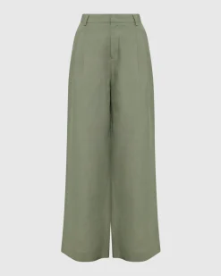 Cameron Pant