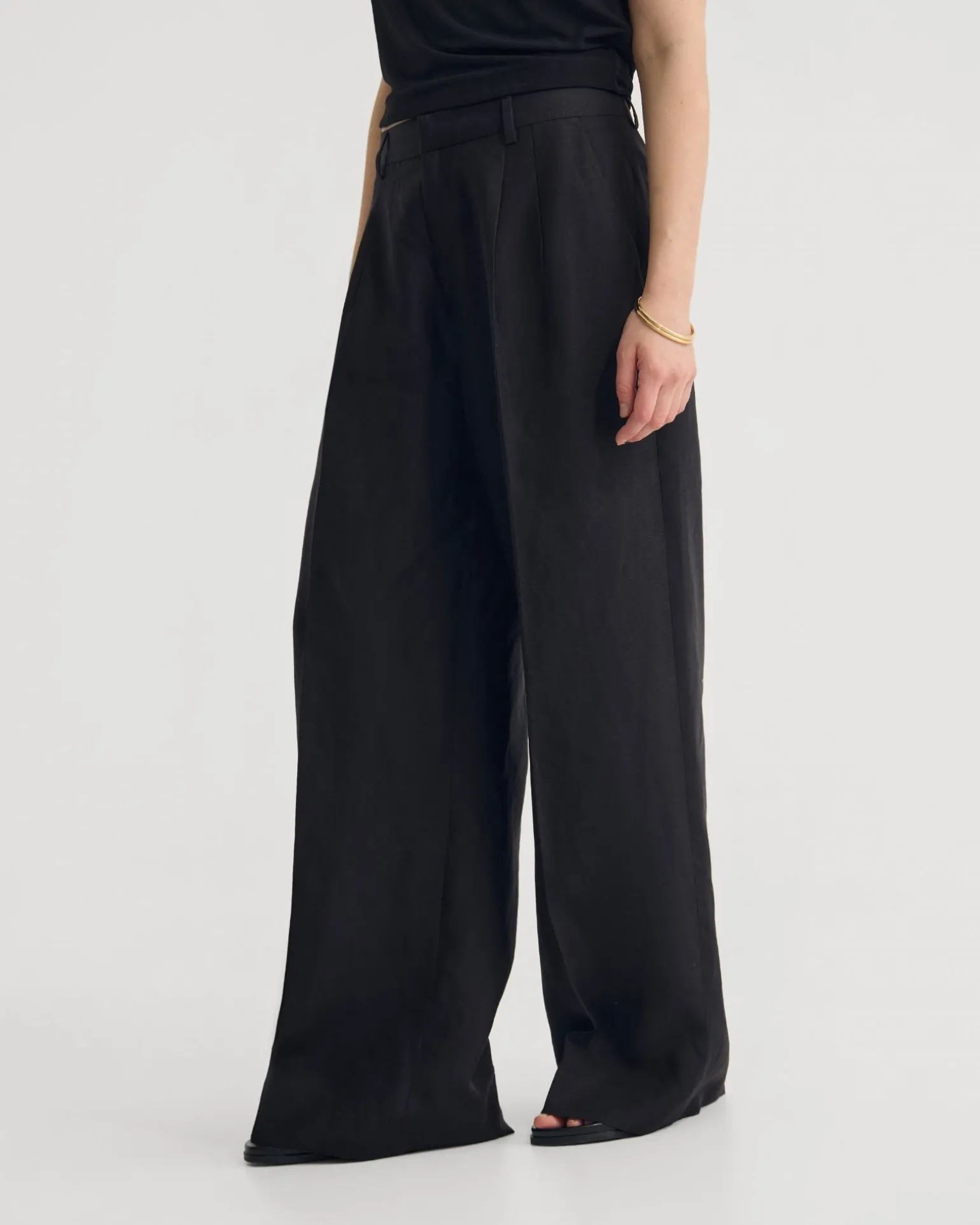Cameron Pant