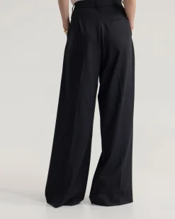 Cameron Pant