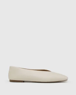 Dinah Ballet Flat Shoe