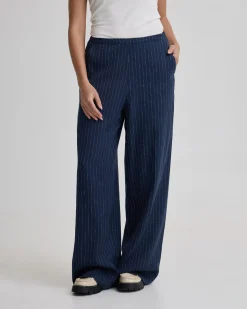 Hattie Straight Leg Pant