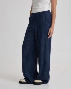 Hattie Straight Leg Pant