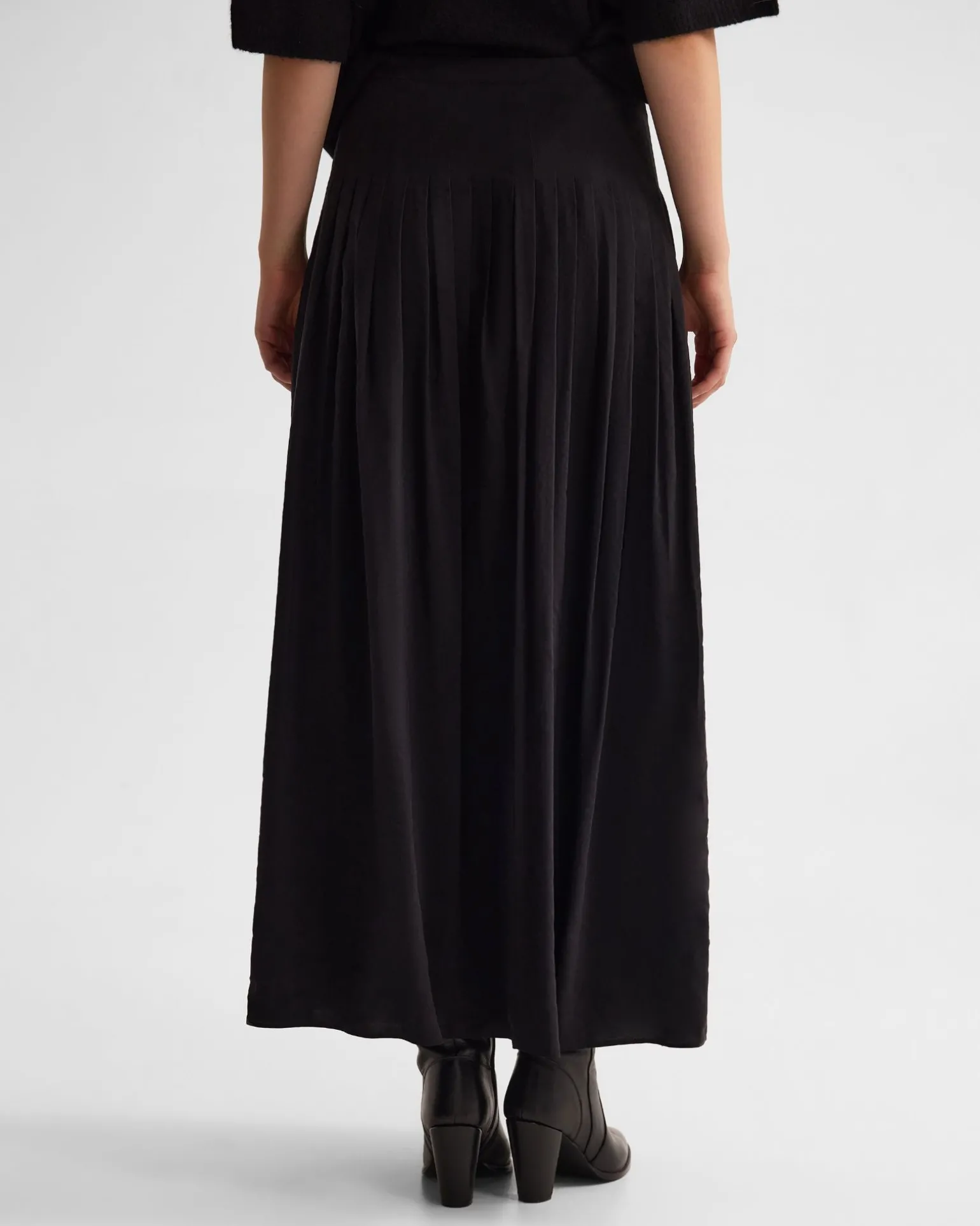 Lauren Pleated Skirt