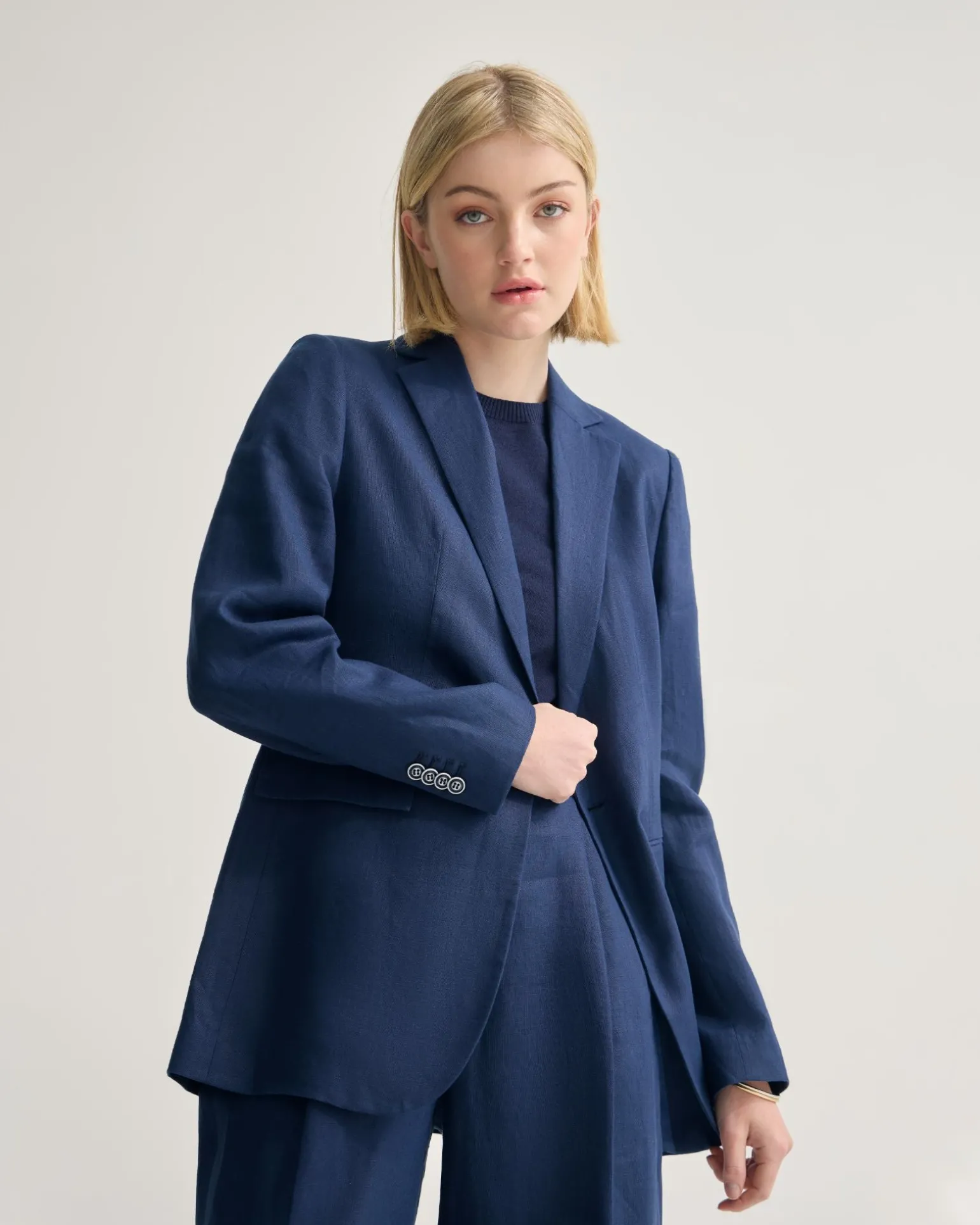 Lola Linen Blazer