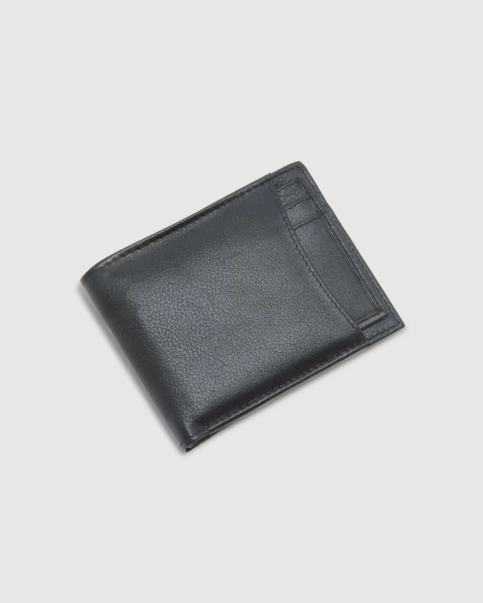 Novara 2-In-1 Leather Wallet