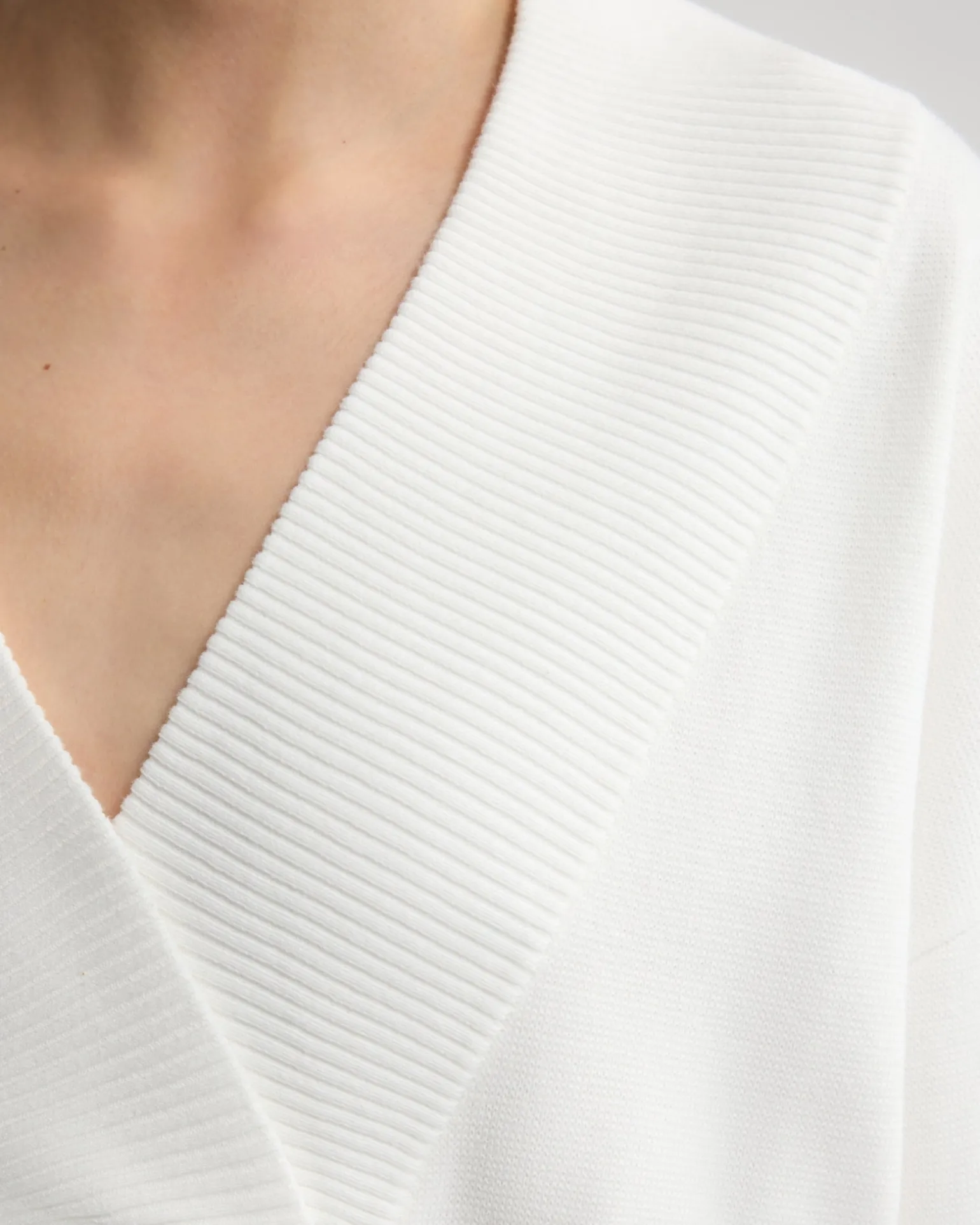 Pia Cotton V-Neck Knit