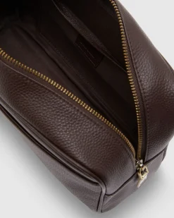 Royce Leather Wash Bag