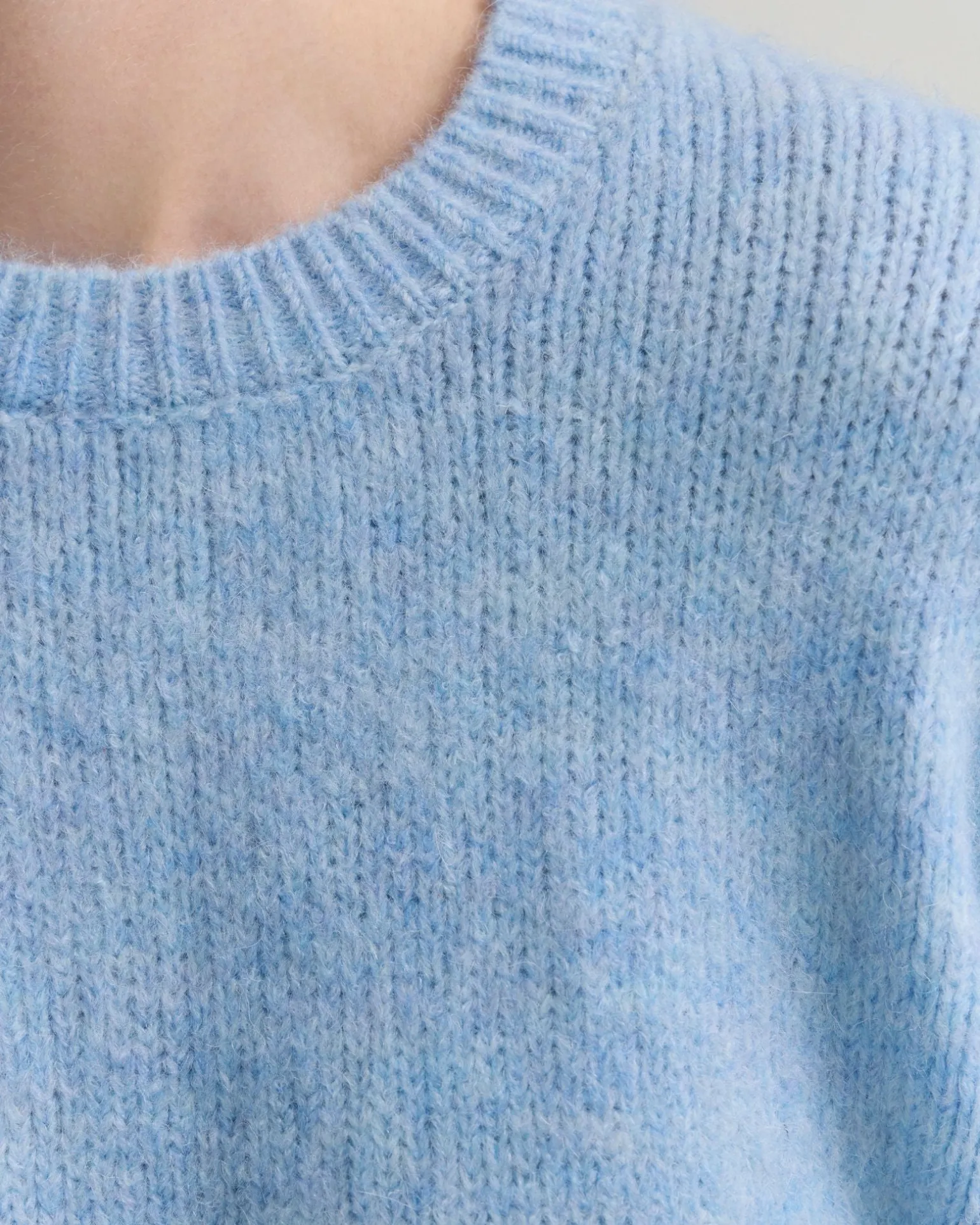 Totty Soft Yarn Crew Neck